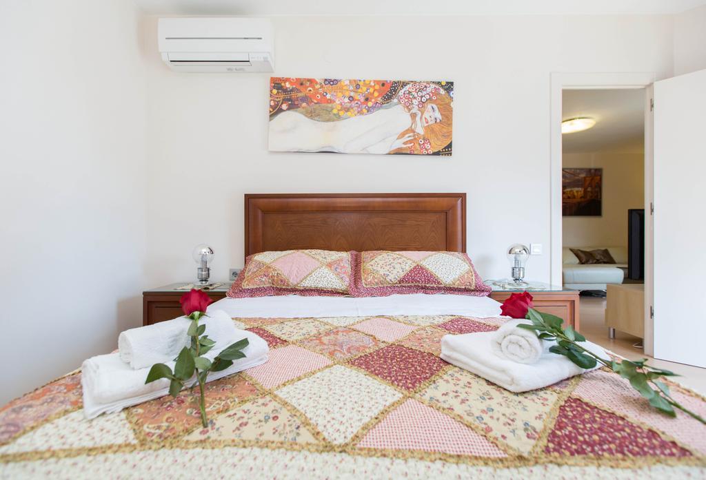 Stay Barcelona Central Apartments Kültér fotó