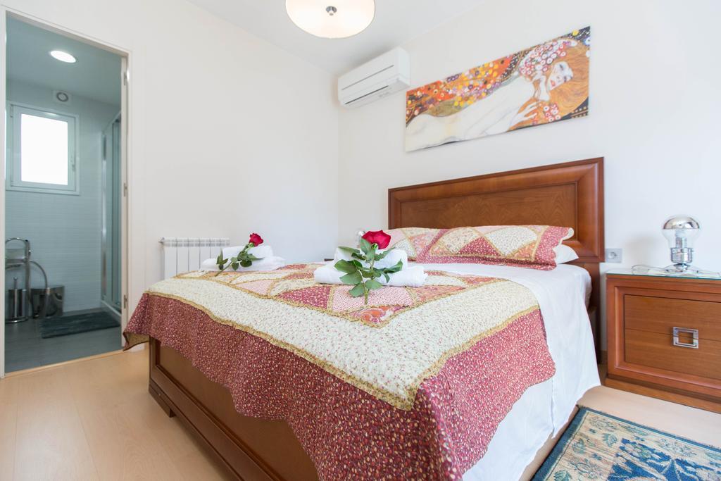 Stay Barcelona Central Apartments Szoba fotó